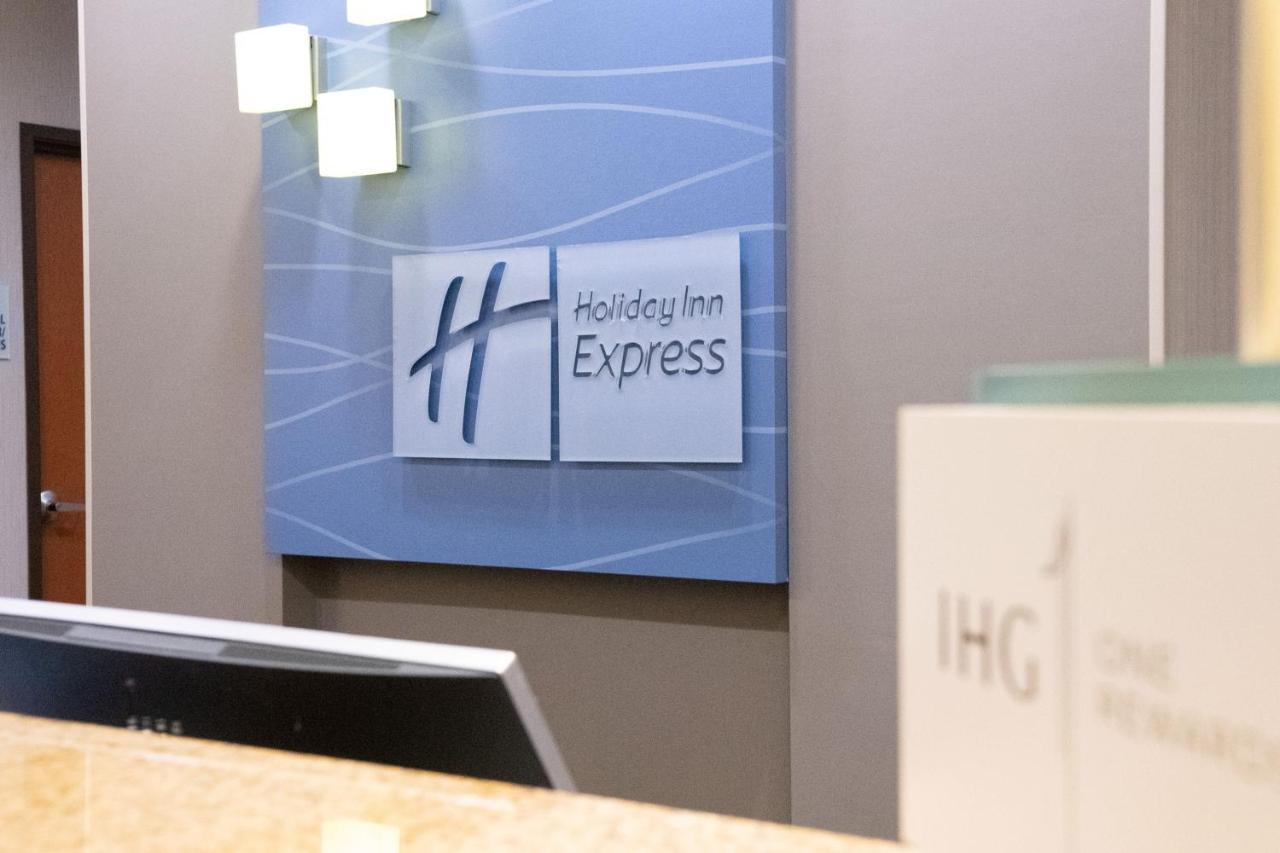 Holiday Inn Express & Suites New Martinsville By Ihg Zewnętrze zdjęcie